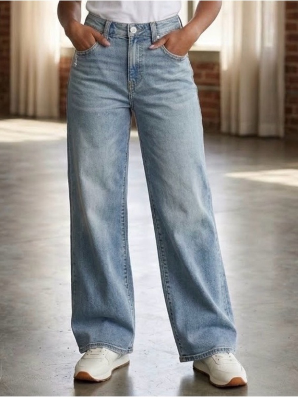 NWT True Religion Leila High Rise Wide Leg Jeans | Light Wash | Size 30